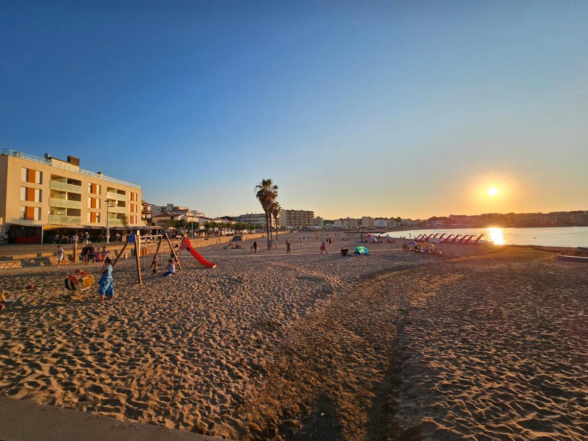 Casa Sebastian Villa L' Escala Luaran gambar
